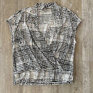 Womens H&M Black and White Top Blouse - M
